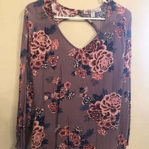 Floral Trendy Cut Out Top